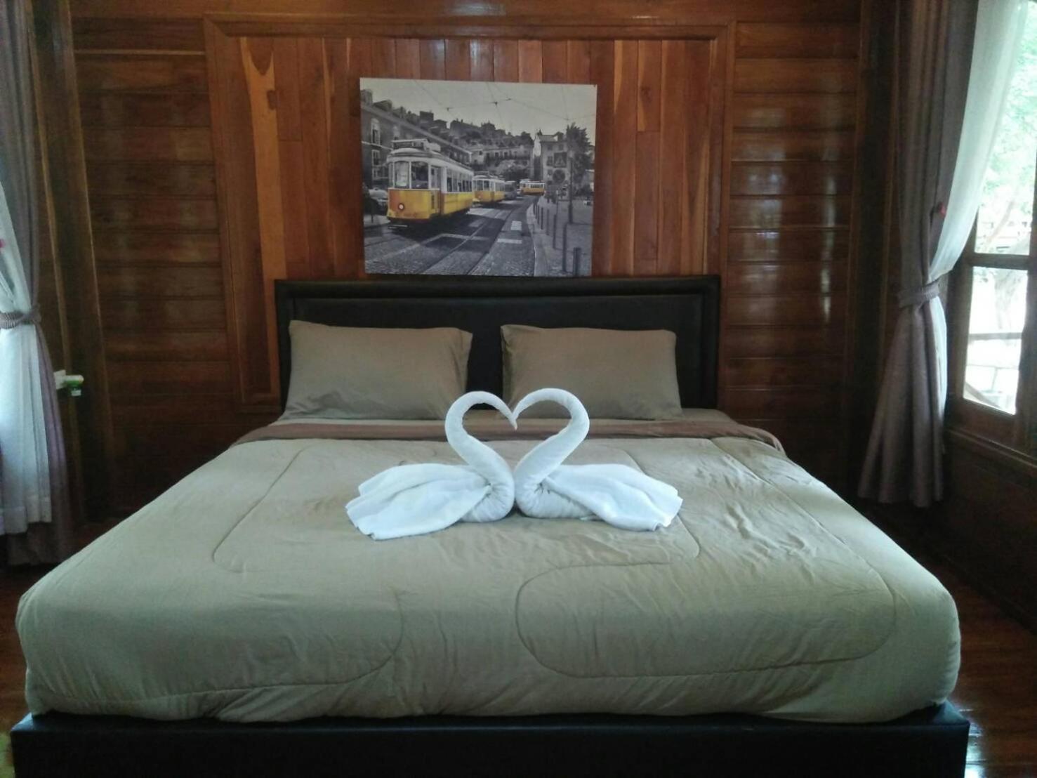 Denchai City Resort เด่นชัยซิตี้ รีสอร์ท Phrae Exterior photo